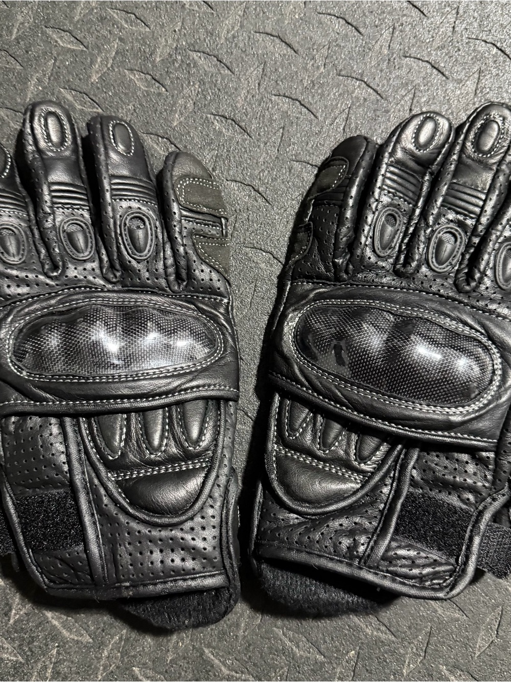 Motorcycle Biker Carbon Black Gloves size Small